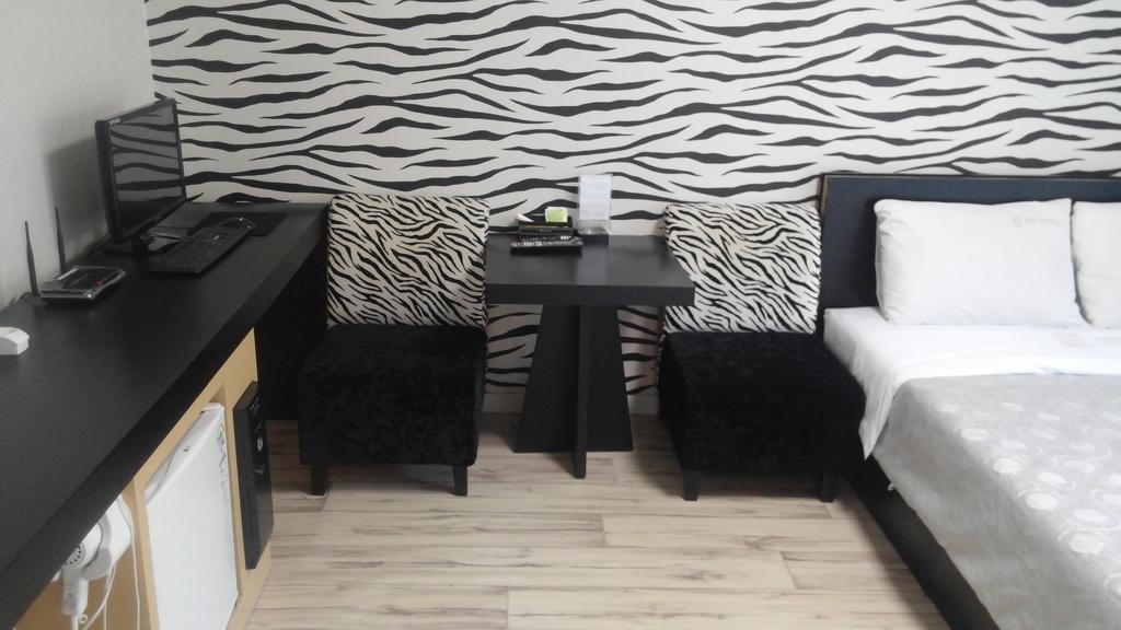 Geoje Win Hotel Cameră foto
